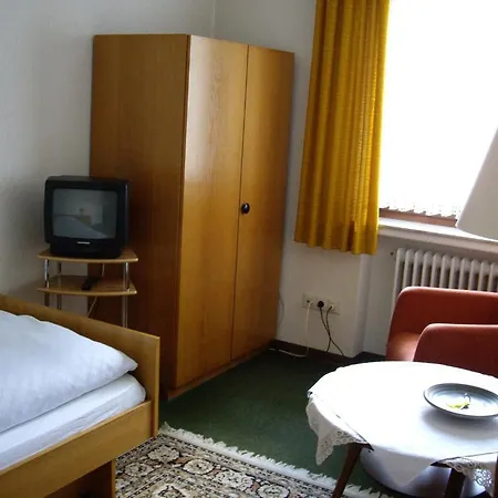 Romerschanze 3*